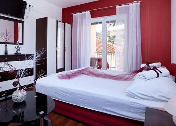 Aura - Adult Only Apartman *