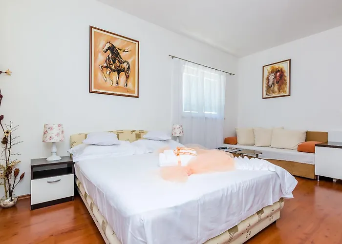 Aura - Adult Only Apartman
